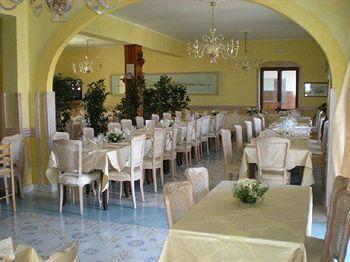Isolabella Hotel Ventotene Buitenkant foto